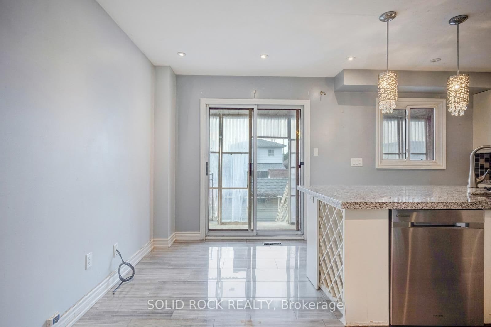 18 Maple Bush Avenue thumbnail 16
