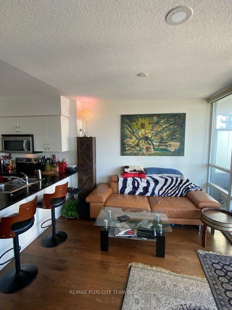 15 Legion Road, Unit 1108 thumbnail 2