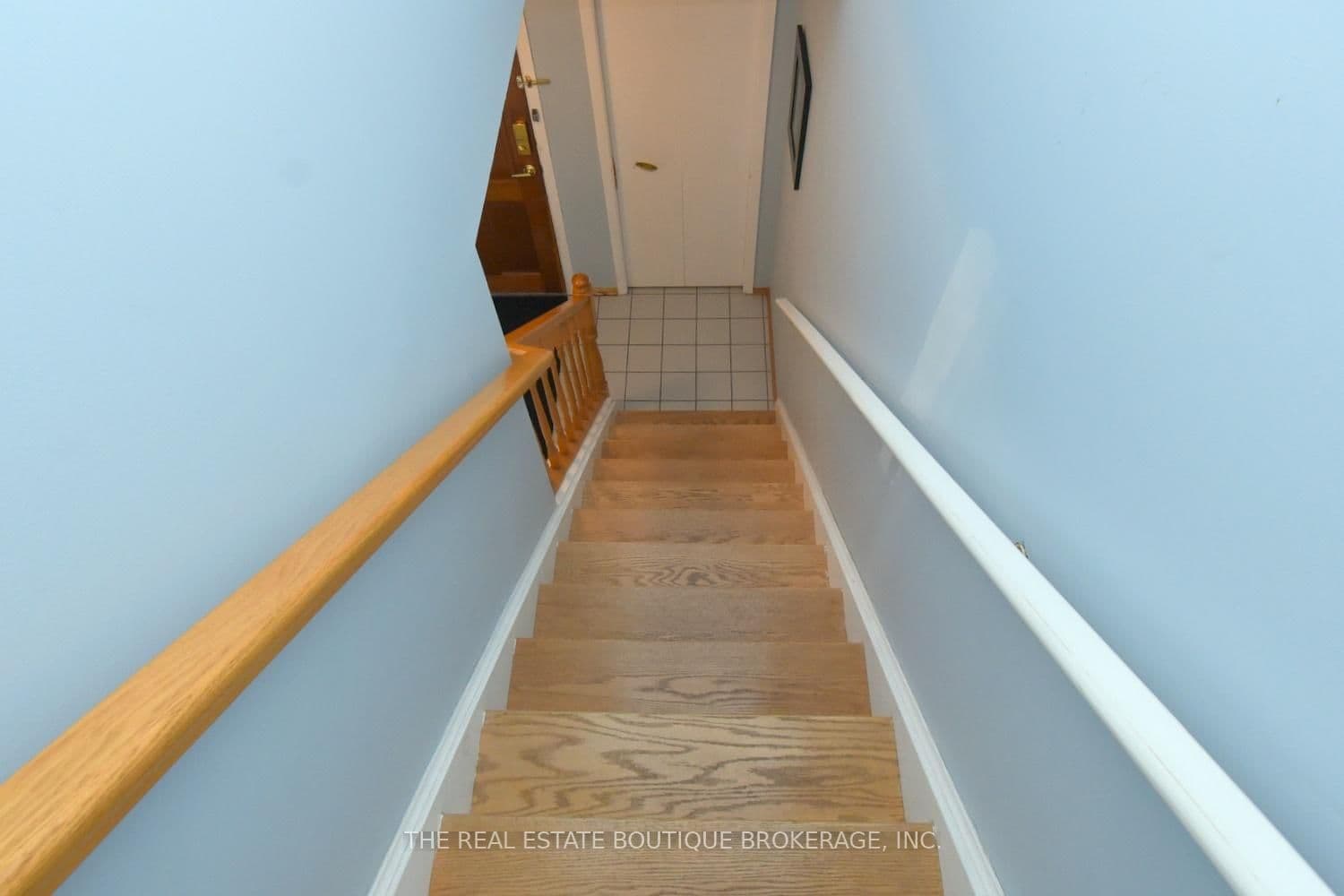 1345 Colonsay Drive thumbnail 13