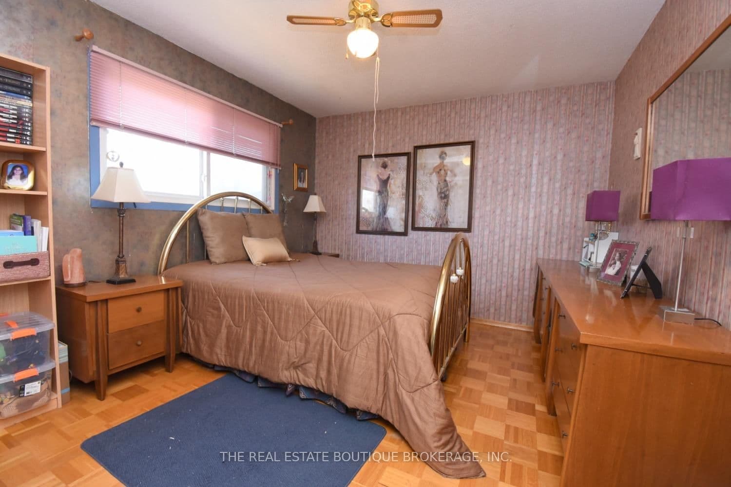 1345 Colonsay Drive thumbnail 17
