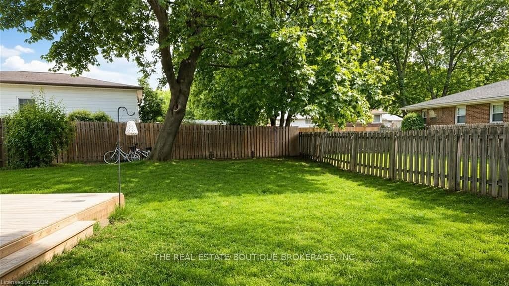 1345 Colonsay Drive thumbnail 30