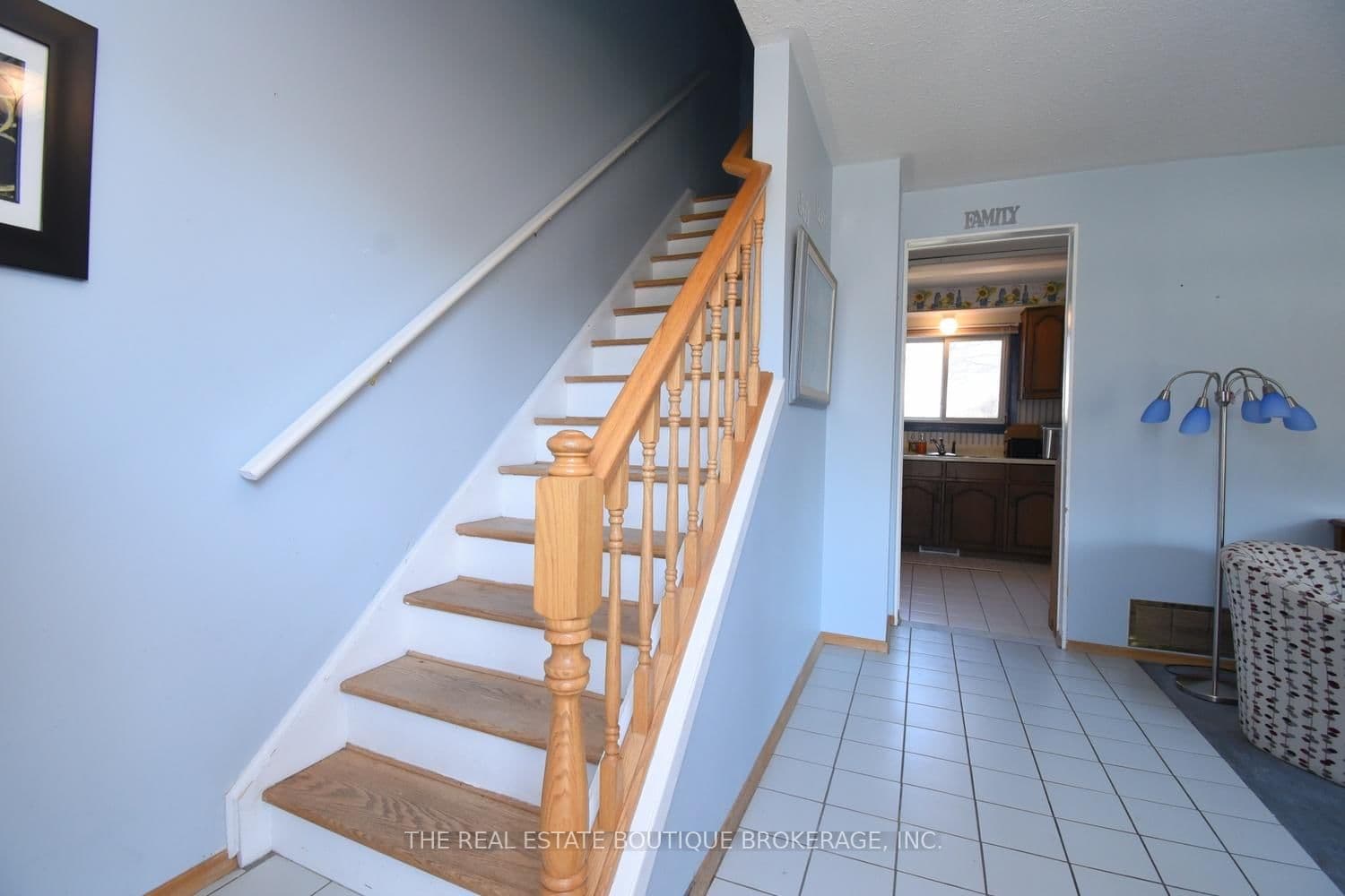 1345 Colonsay Drive thumbnail 5