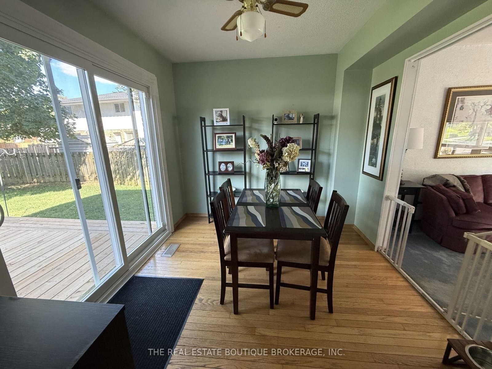 1345 Colonsay Drive thumbnail 9