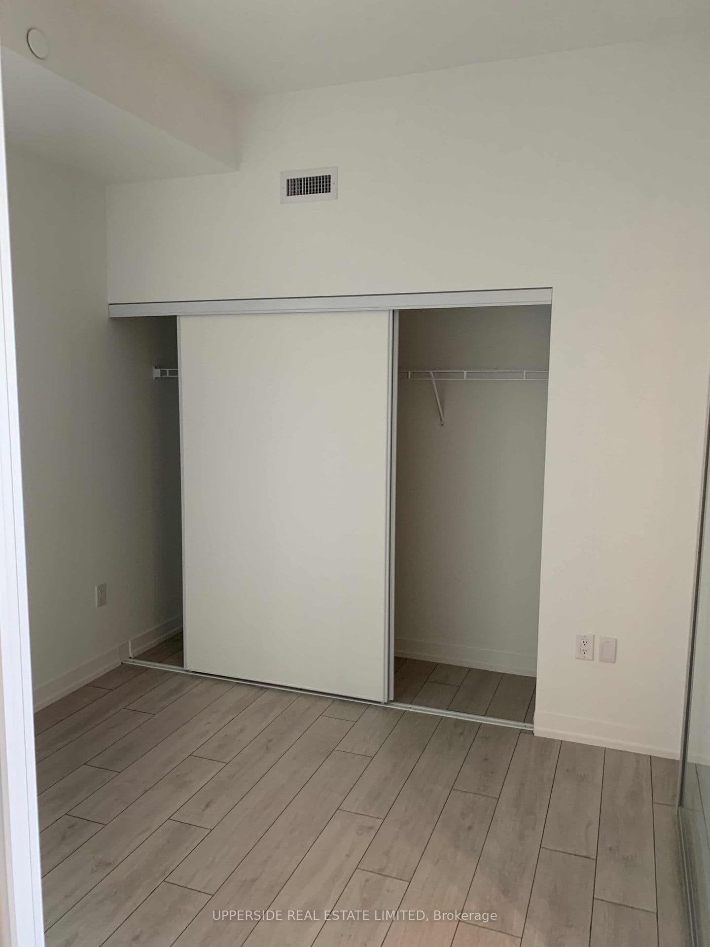 270 Dufferin Street, Unit 401 thumbnail 9