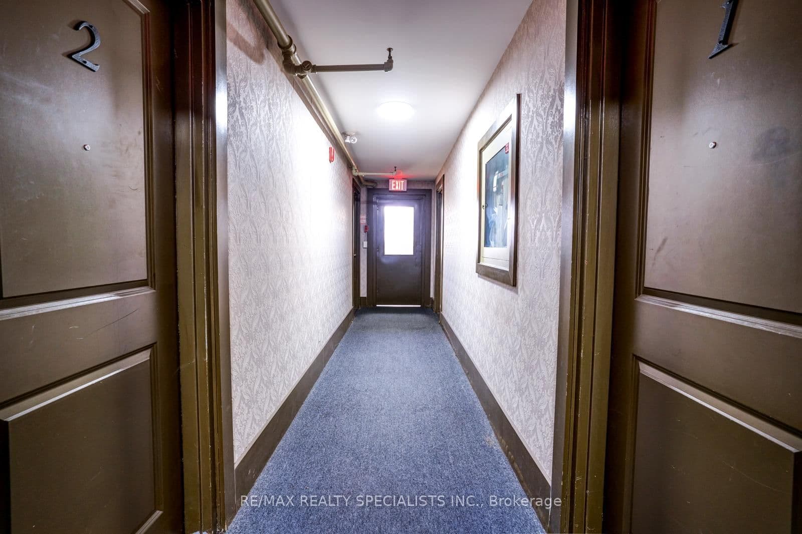6 Brant Avenue thumbnail 10