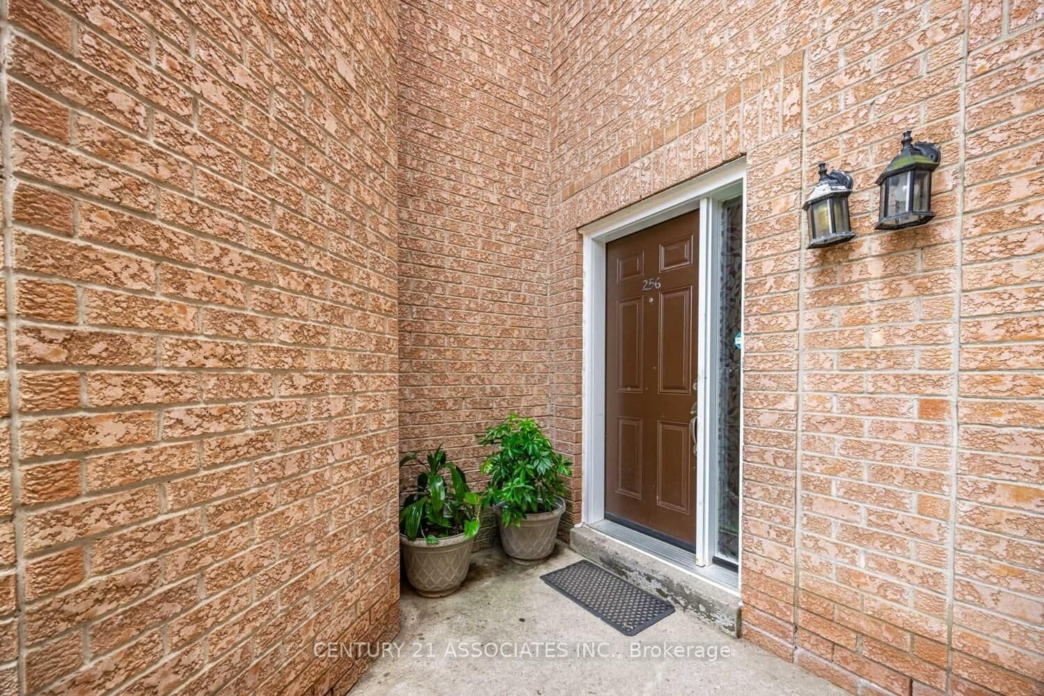 60 Barondale Drive, Unit 256 thumbnail 5