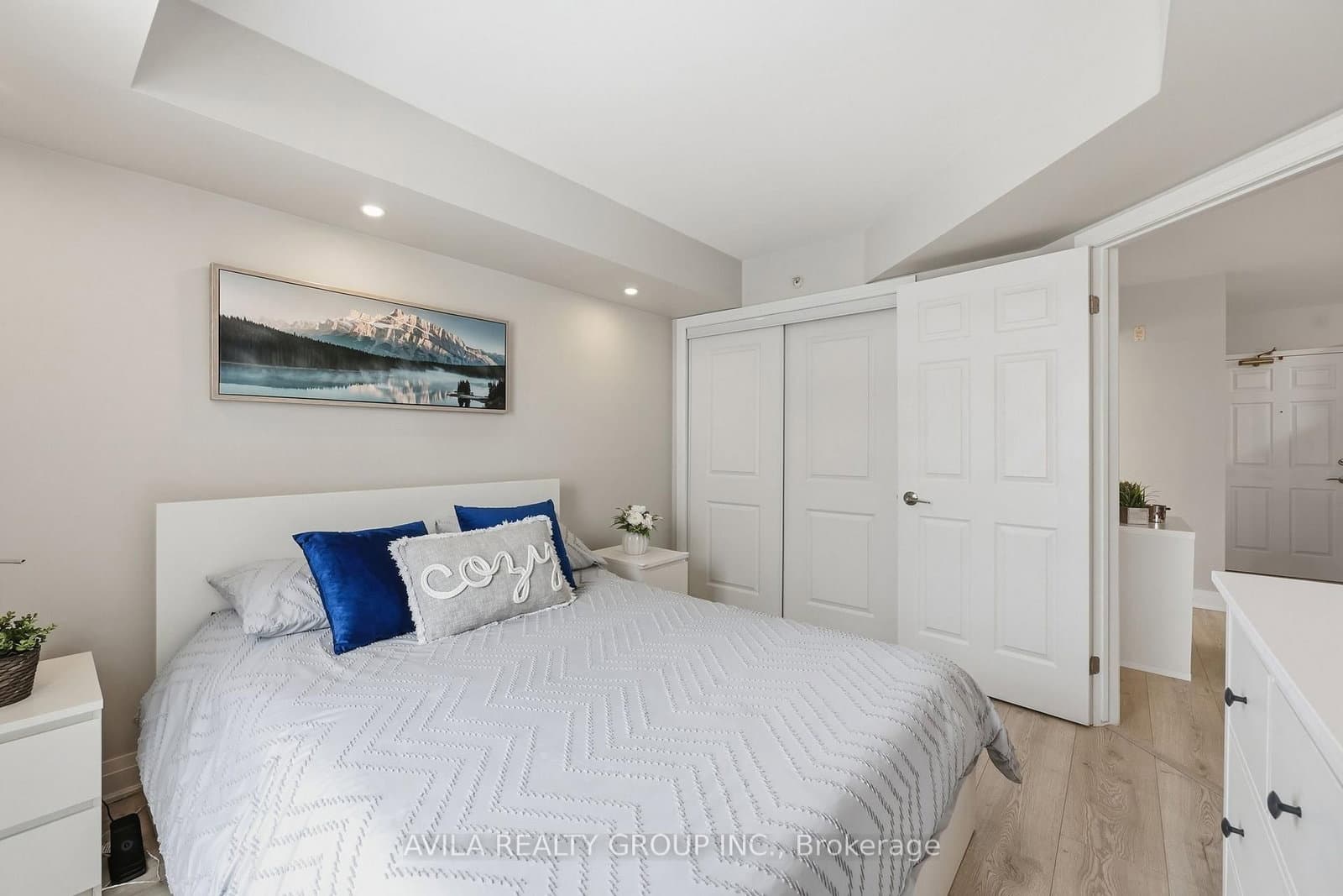 1460 Bishops Gate, Unit 203 thumbnail 15