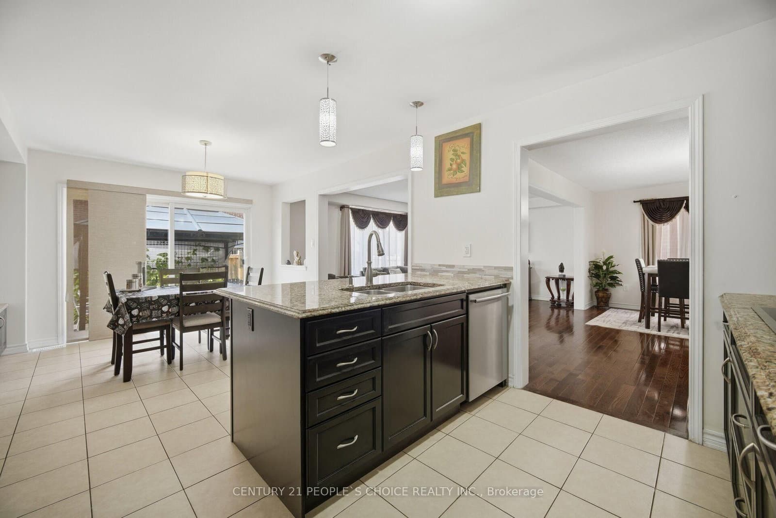 96 Enford Crescent thumbnail 11