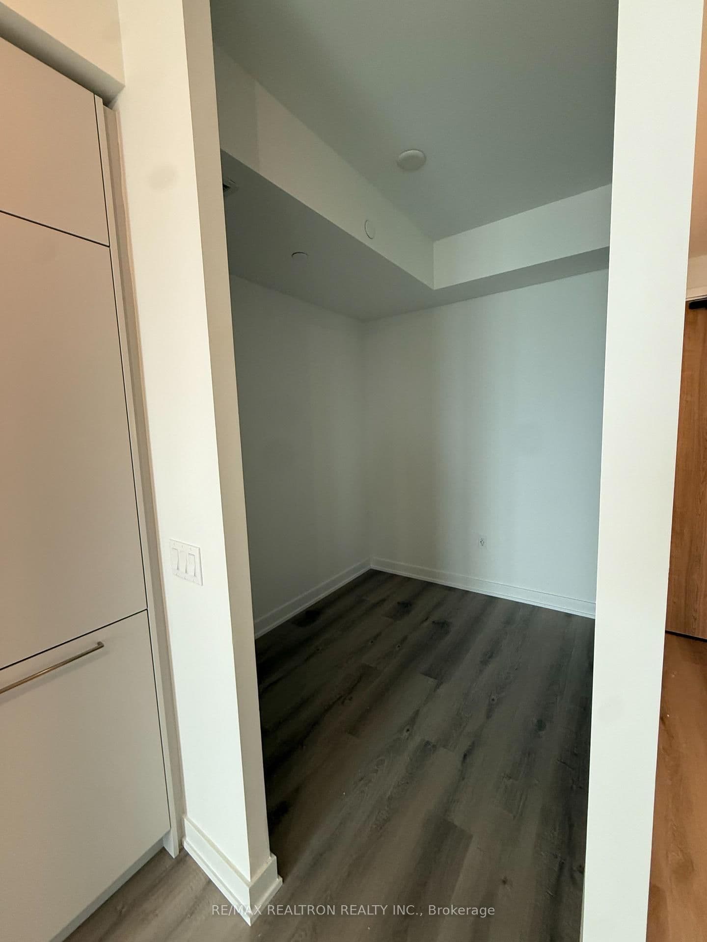 1 Fairview Road, Unit 2912 thumbnail 8