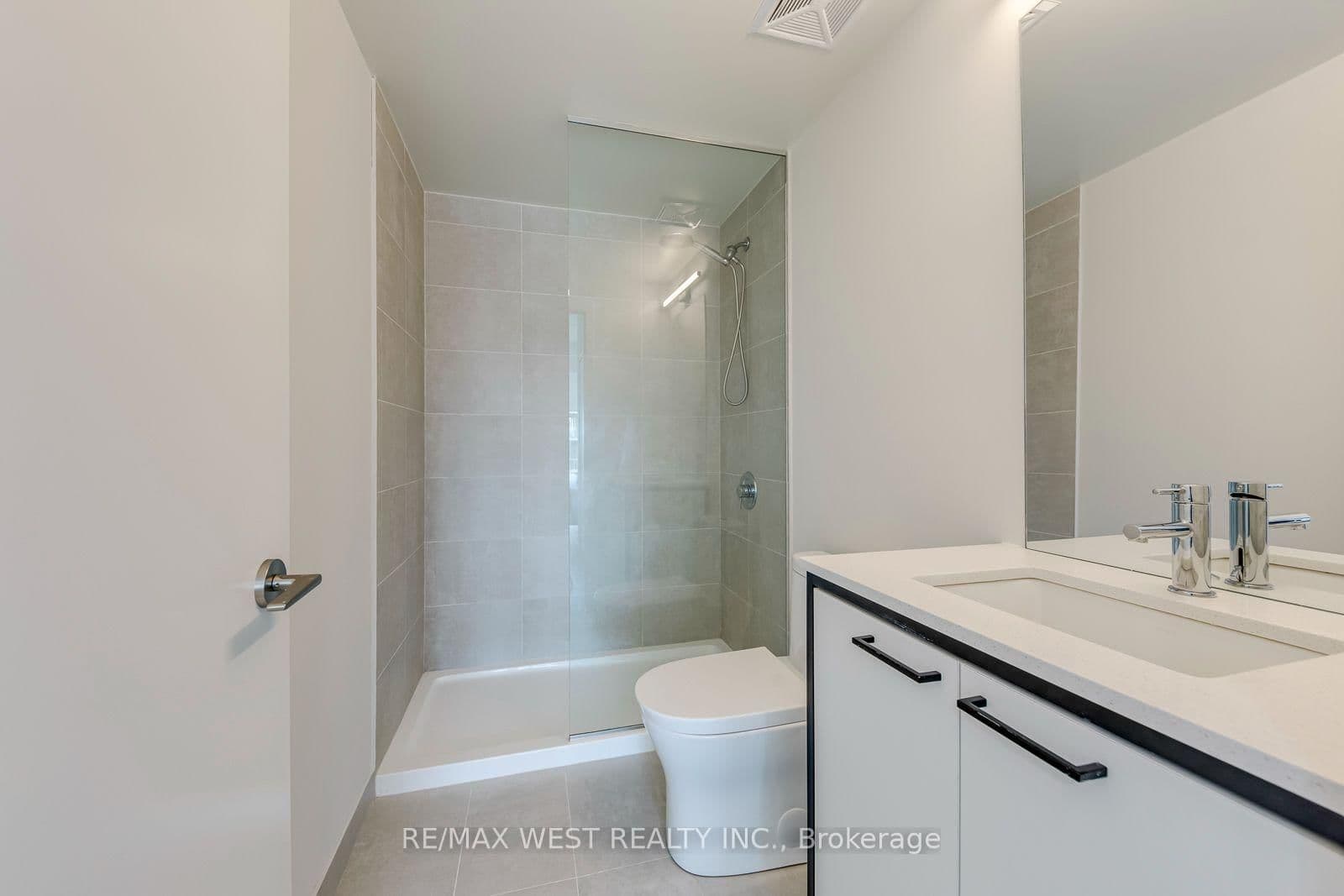 1808 St. Clair Avenue W, Unit 910 thumbnail 26