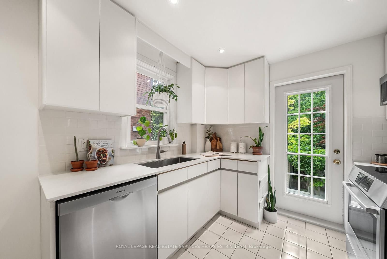 56 Durie Street thumbnail 19