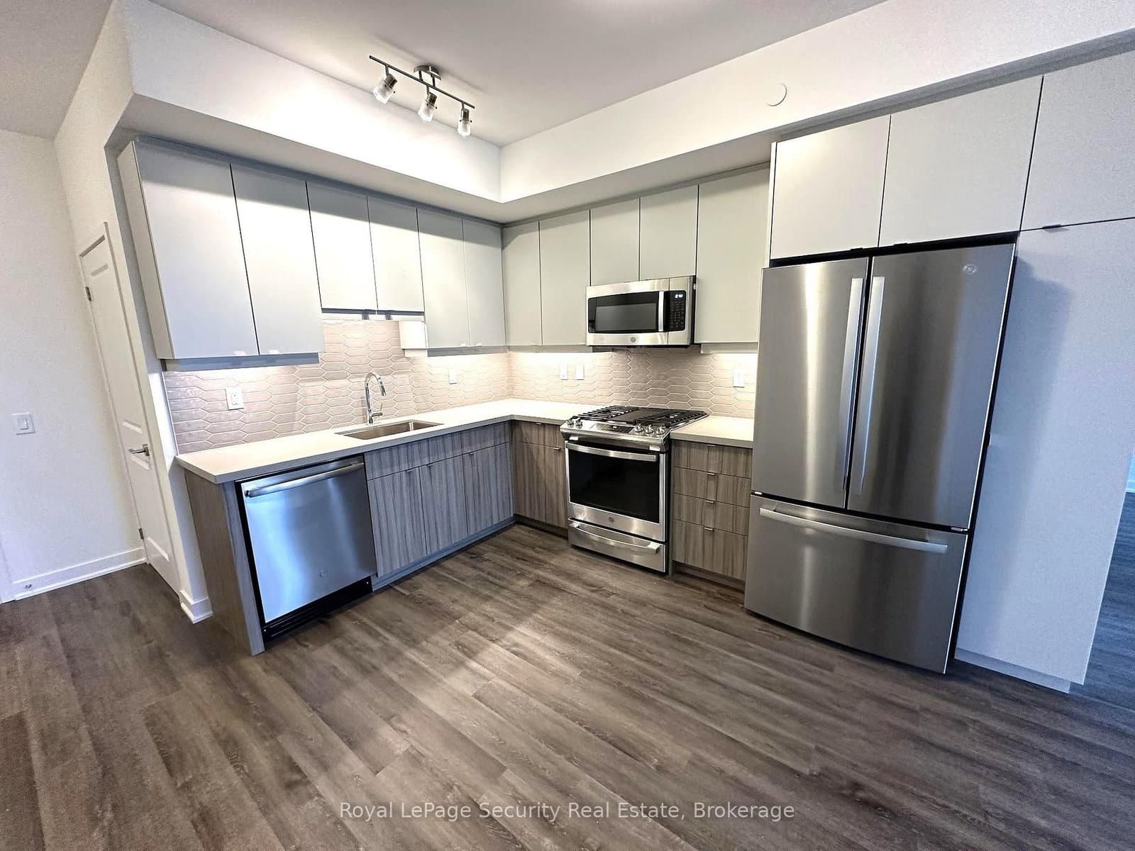 2007 James Street, Unit 1304 thumbnail 4