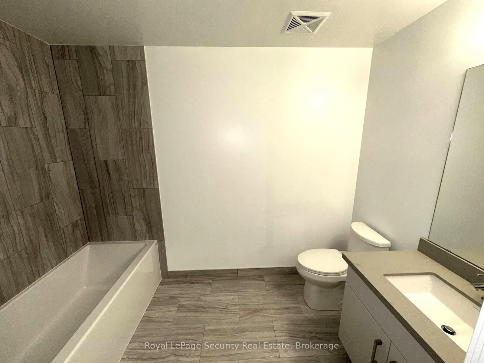 2007 James Street, Unit 1304 thumbnail 7