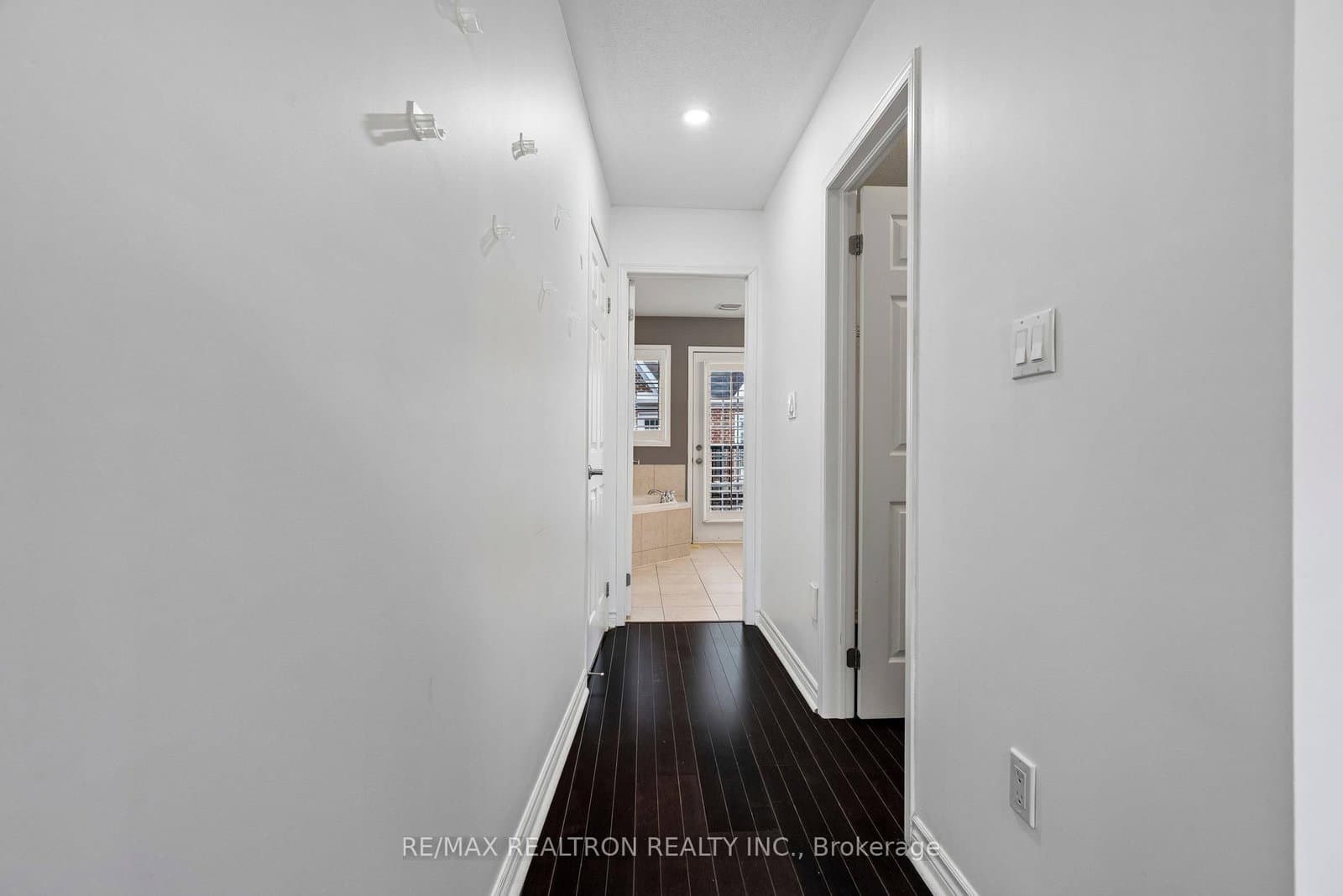 97 The Queensway, Unit 35 thumbnail 32