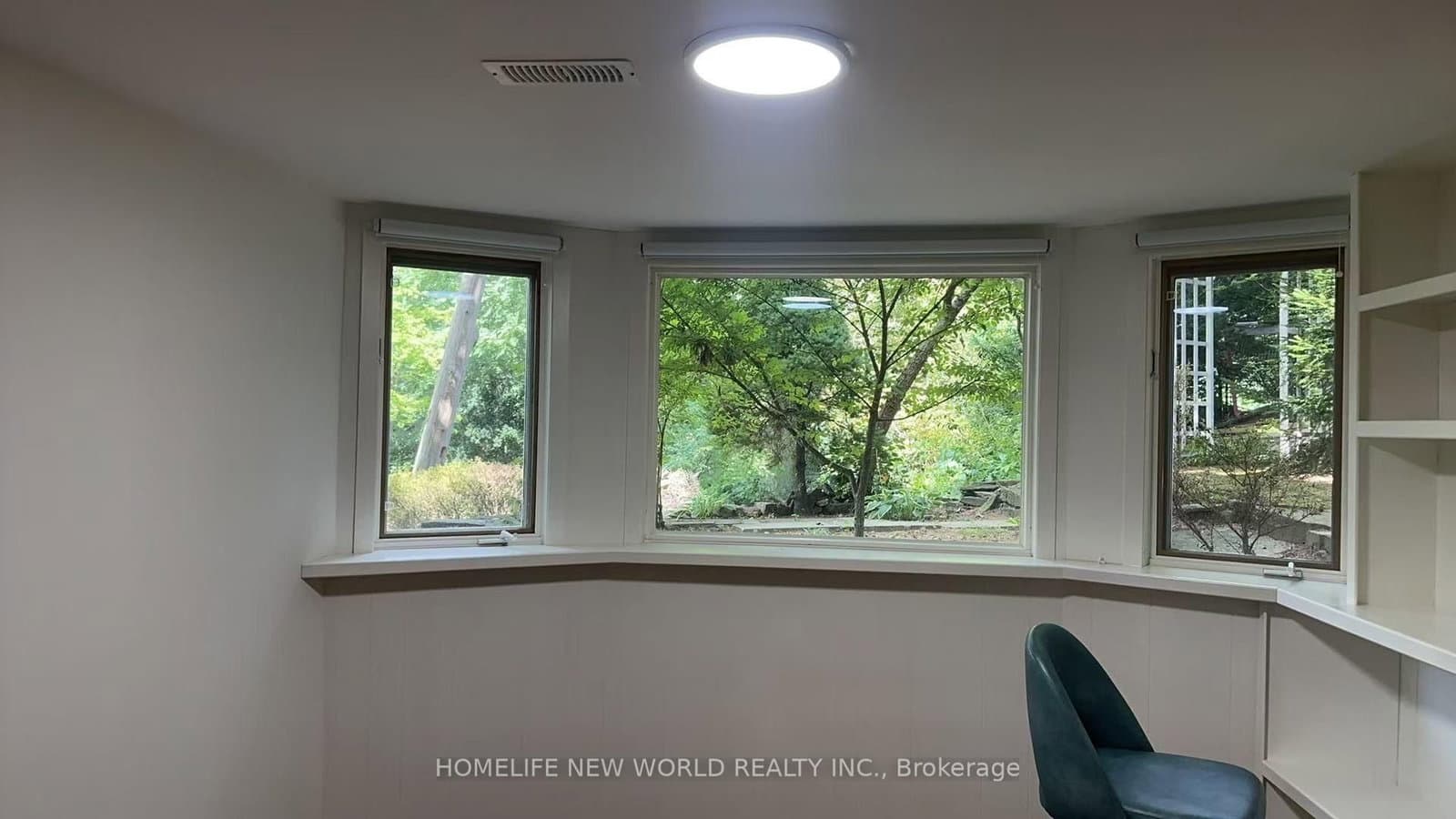 929 Clarkson Road S, Unit Basment thumbnail 12