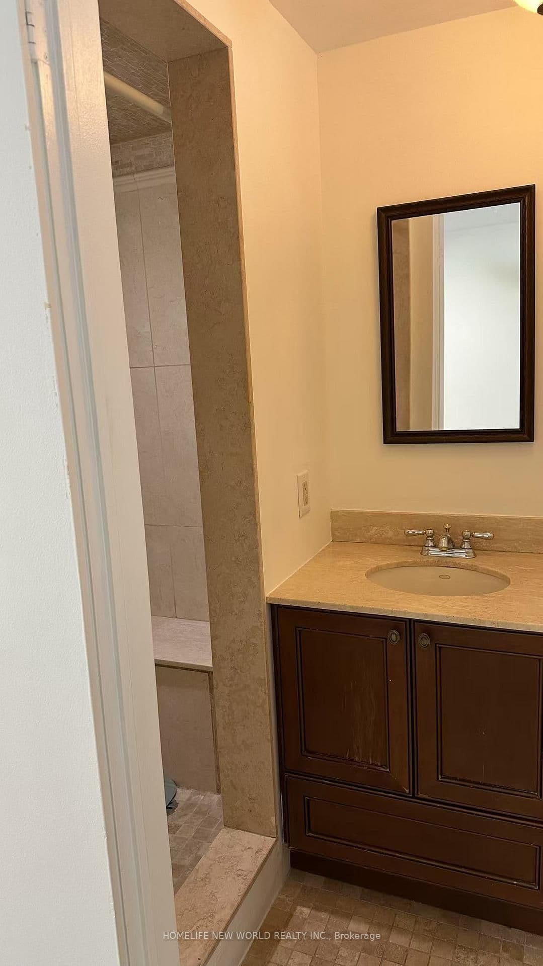 929 Clarkson Road S, Unit Basment thumbnail 15