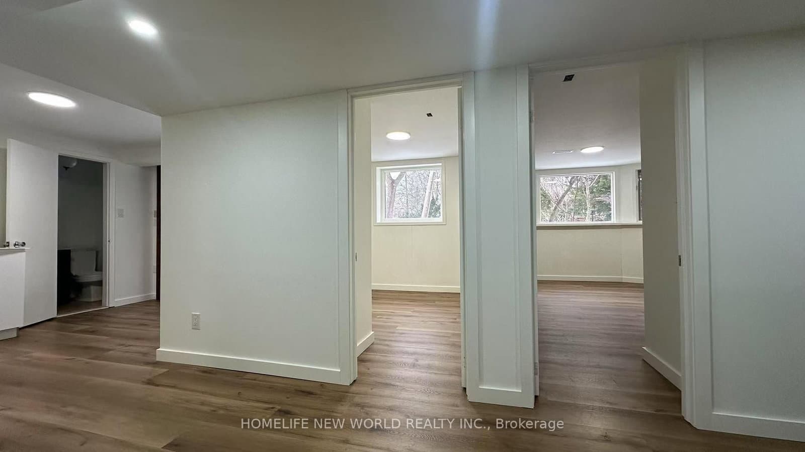 929 Clarkson Road S, Unit Basment thumbnail 6