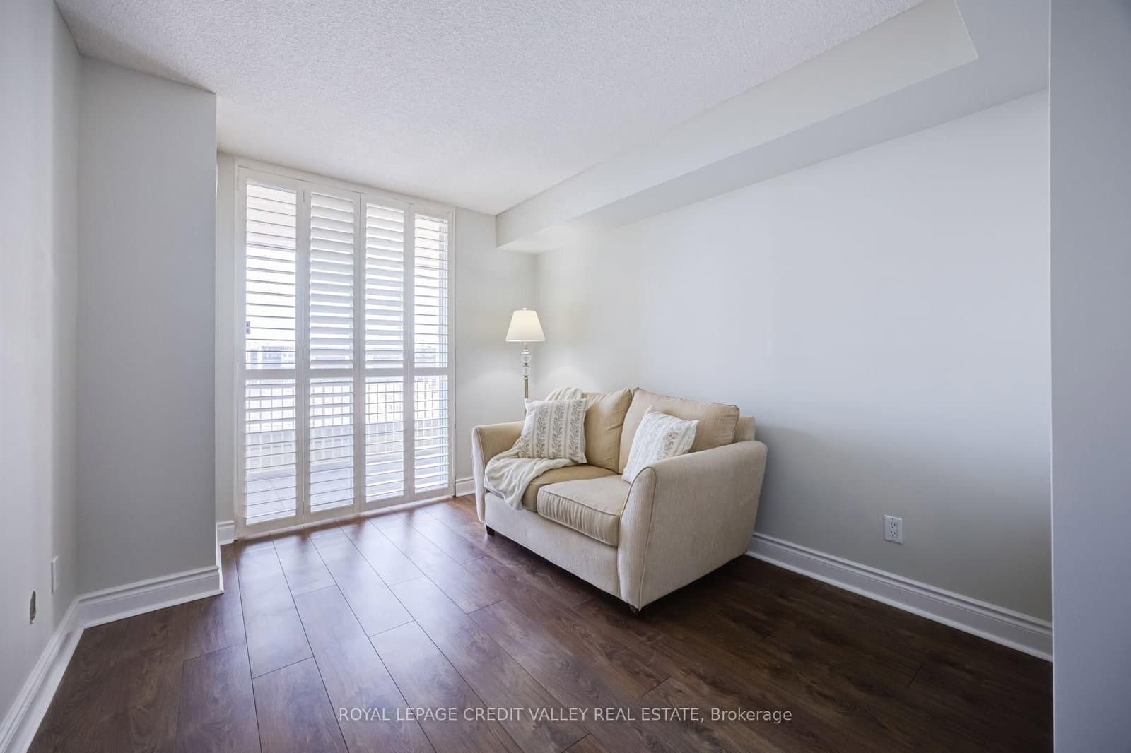 2287 Lake Shore Boulevard W, Unit 501 thumbnail 21
