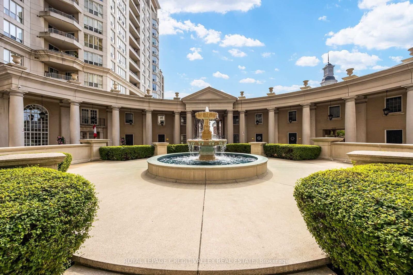 2287 Lake Shore Boulevard W, Unit 501 thumbnail 5