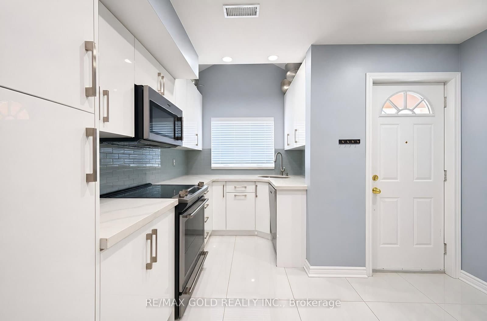 80 Strathaven Drive, Unit 53 thumbnail 6