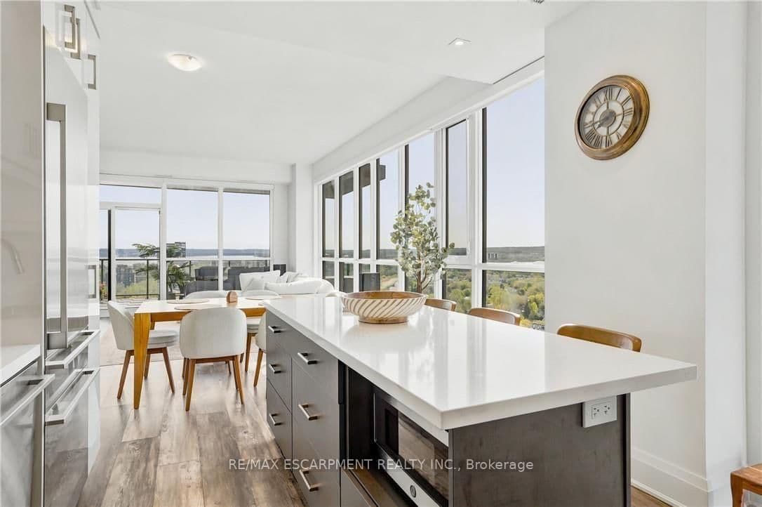 2007 JAMES Street, Unit 2004 thumbnail 16