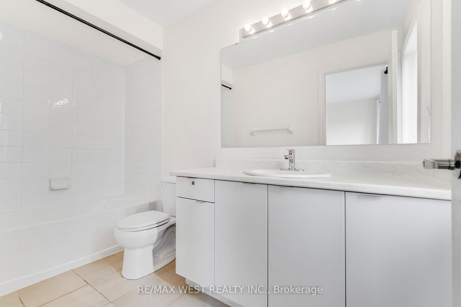 50 Edinburgh Drive, Unit 69 thumbnail 6