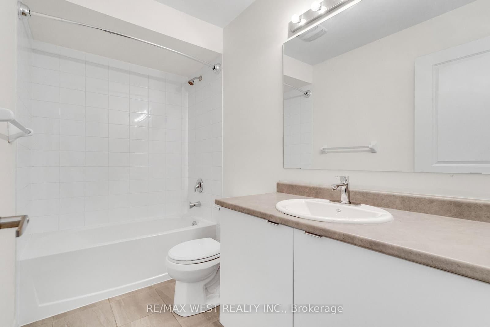 50 Edinburgh Drive, Unit 69 thumbnail 8