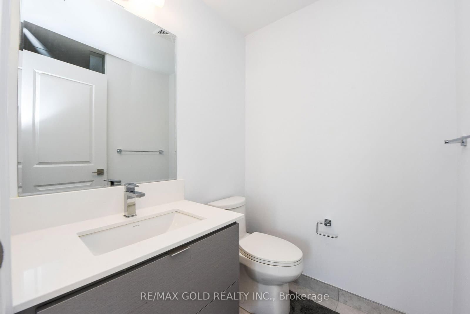 36 Elm Drive, Unit 3209 thumbnail 21