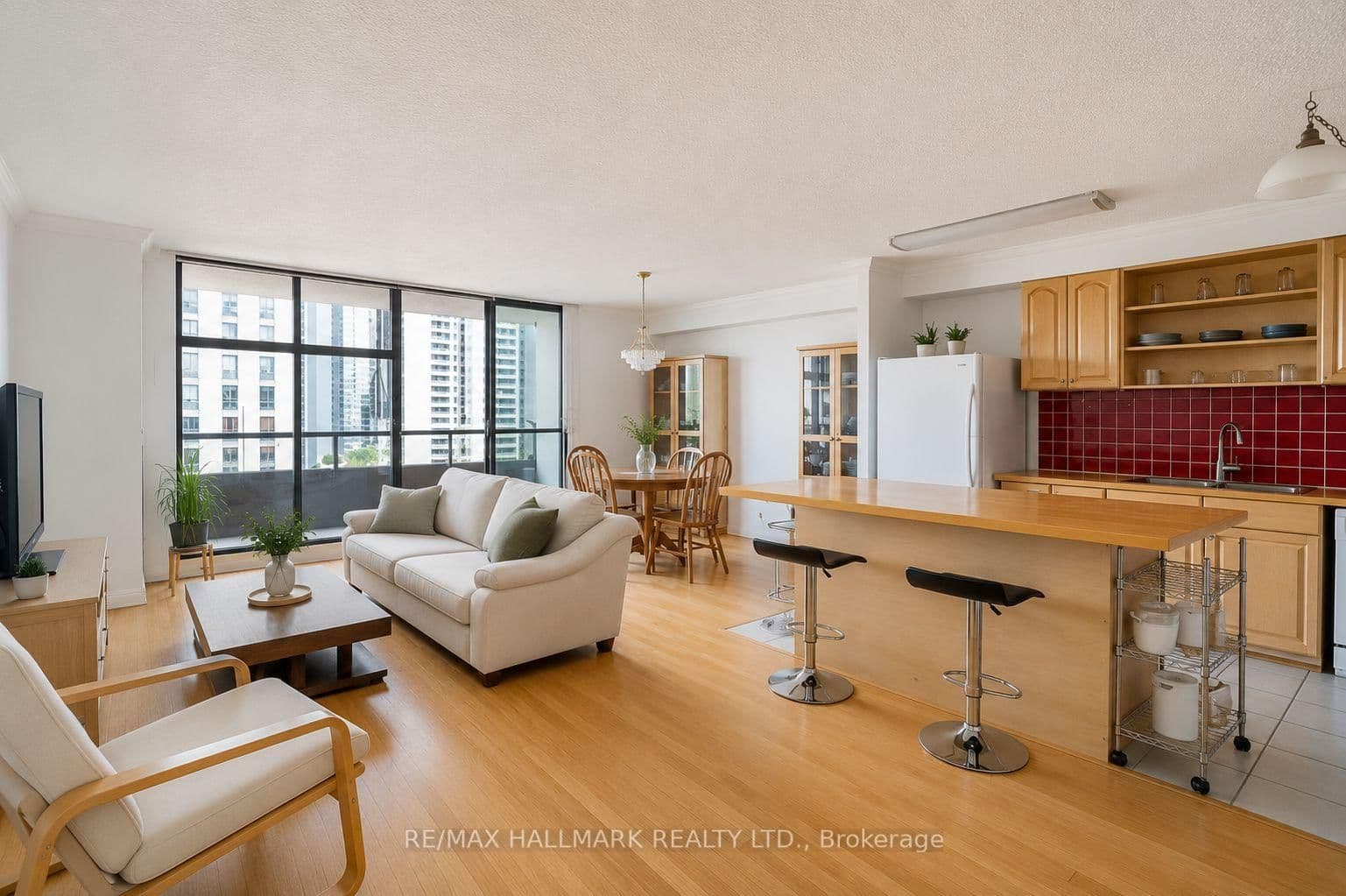 135 Marlee Avenue, Unit 1103 - Image 1