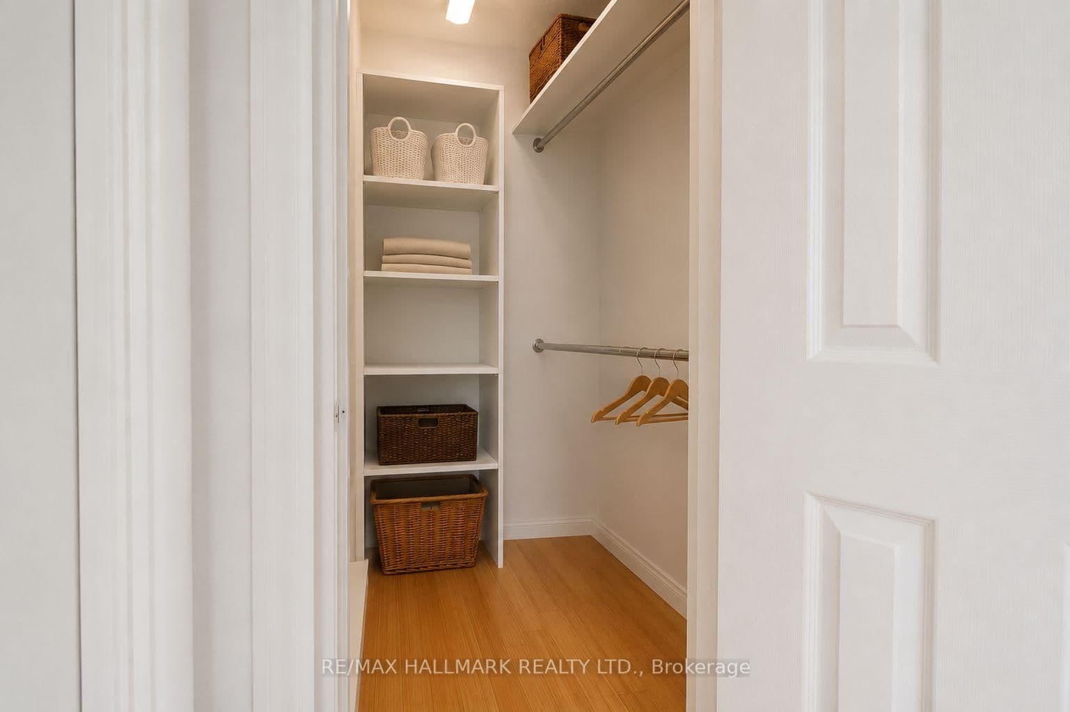 135 Marlee Avenue, Unit 1103 thumbnail 10