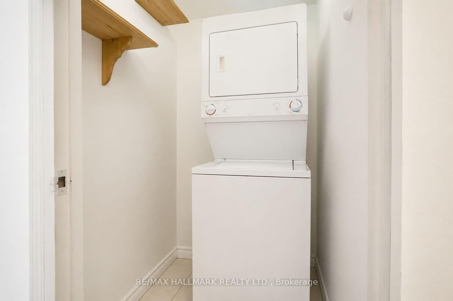 135 Marlee Avenue, Unit 1103 thumbnail 16