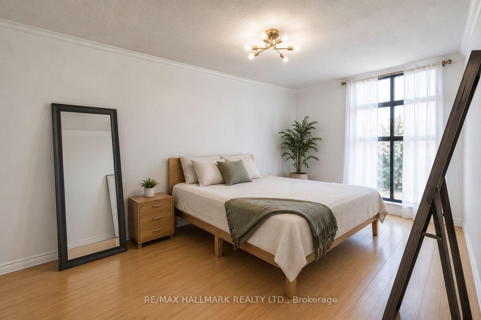 135 Marlee Avenue, Unit 1103 thumbnail 7