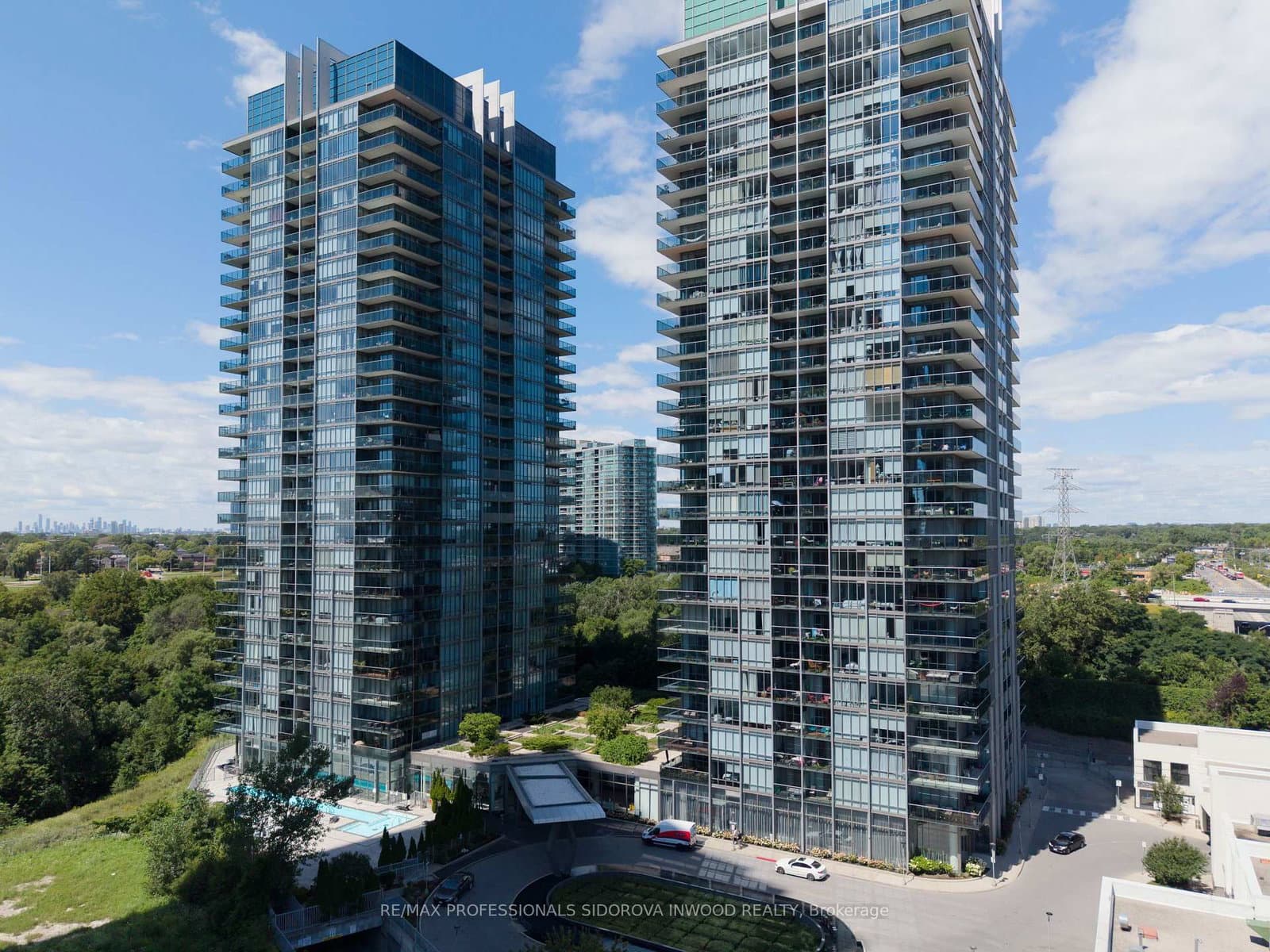 88 Park Lawn Road, Unit 305 - Image 1