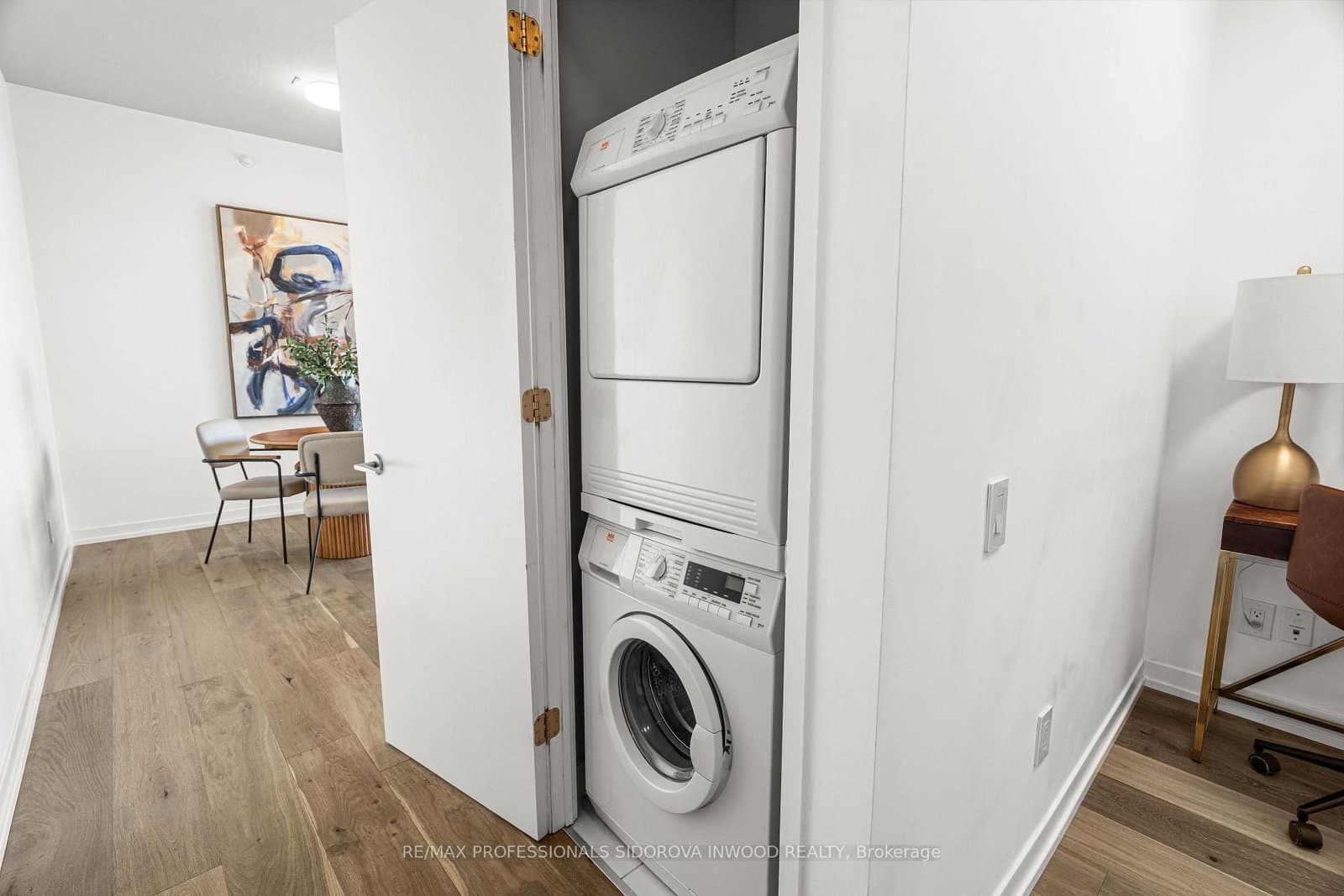 88 Park Lawn Road, Unit 305 thumbnail 22