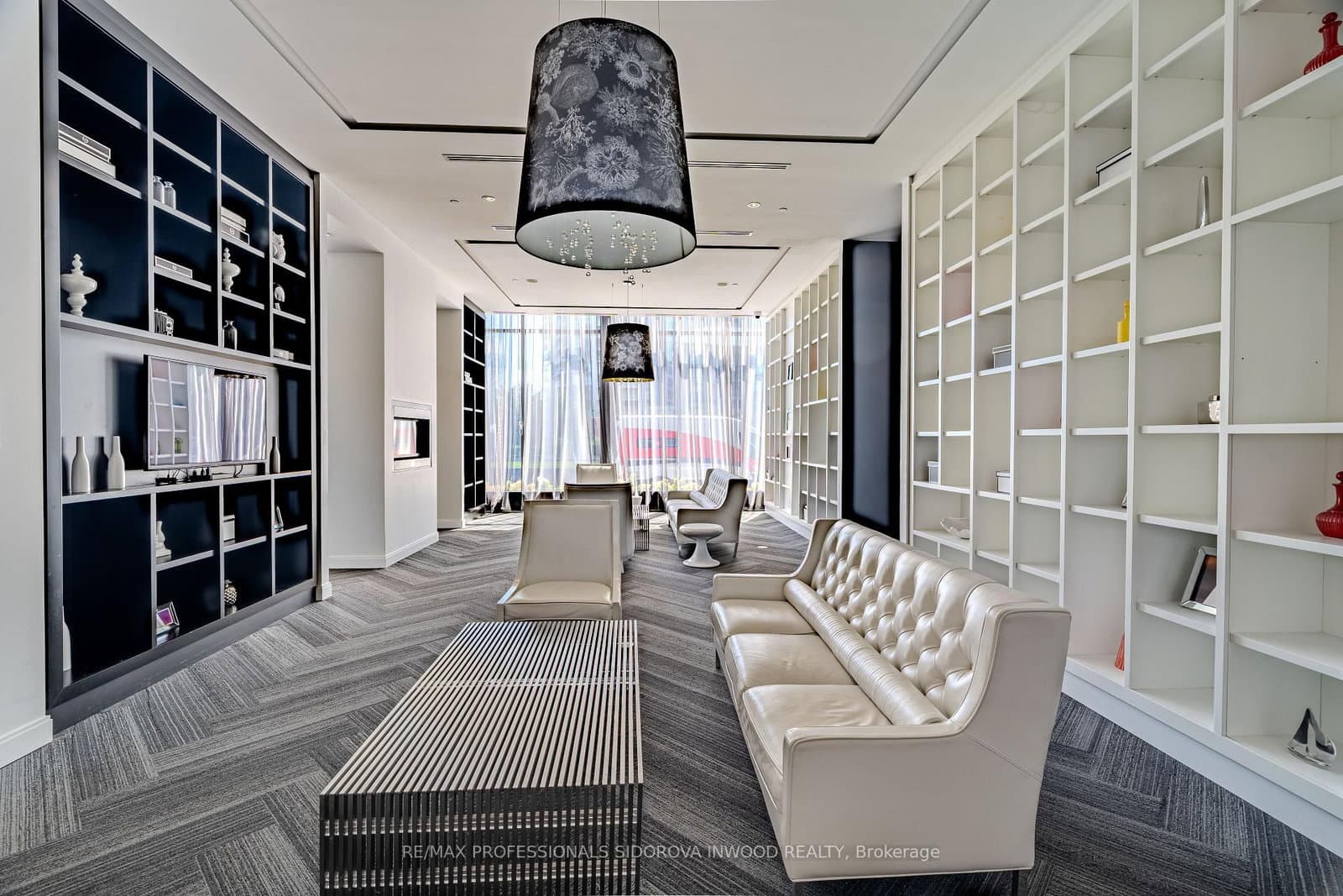 88 Park Lawn Road, Unit 305 thumbnail 31