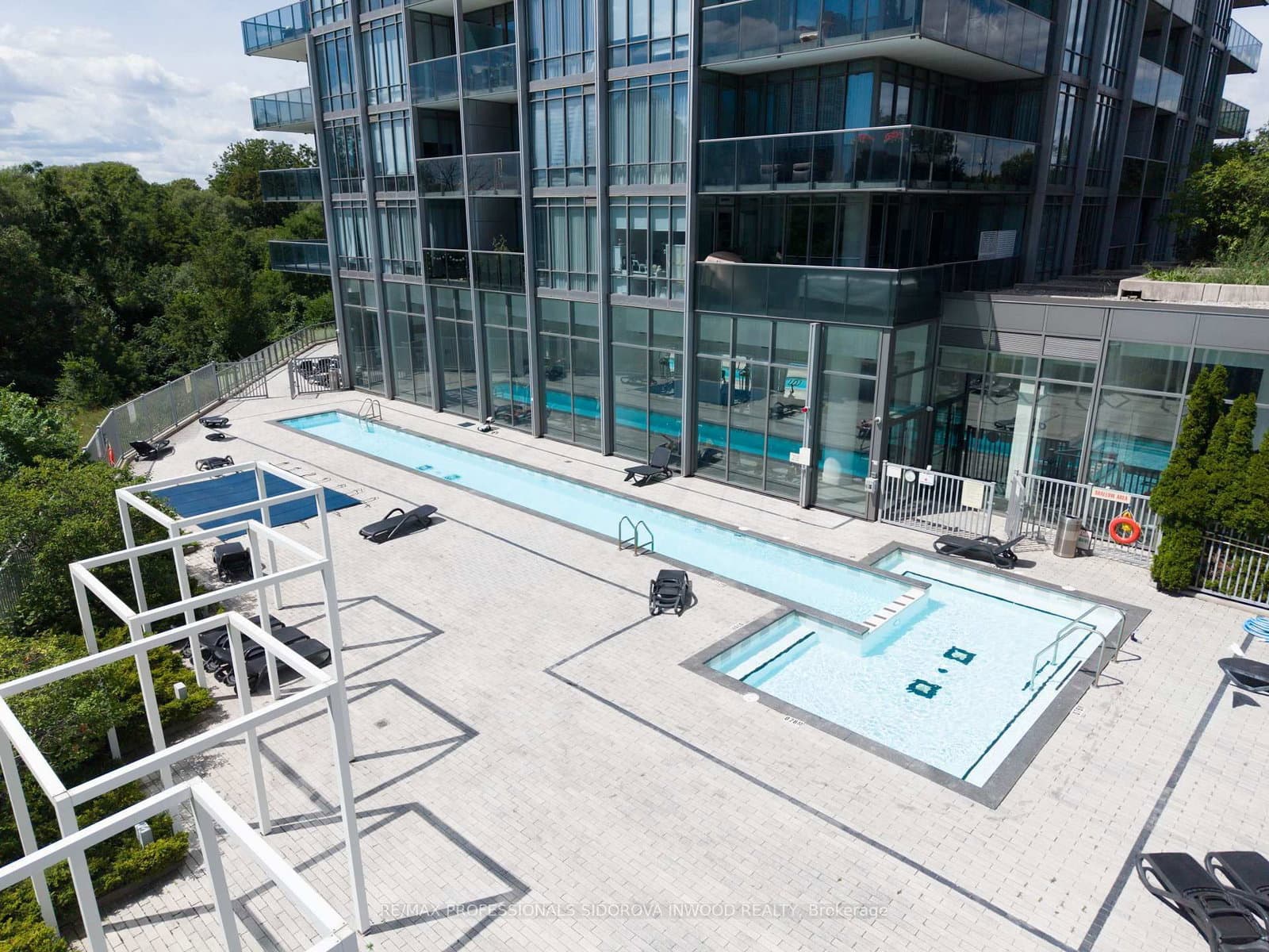 88 Park Lawn Road, Unit 305 thumbnail 36