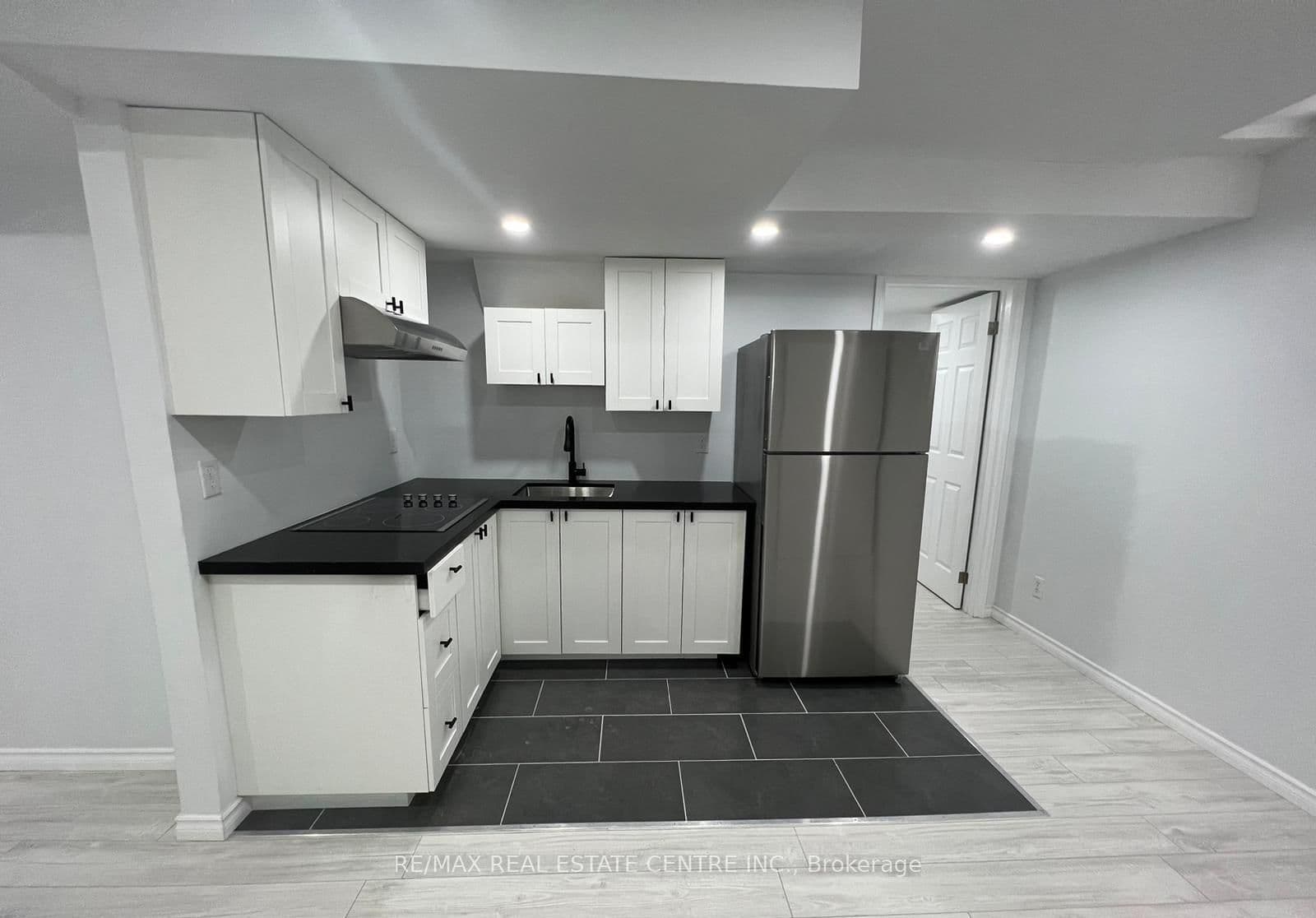 10 Chudleigh Avenue thumbnail 7