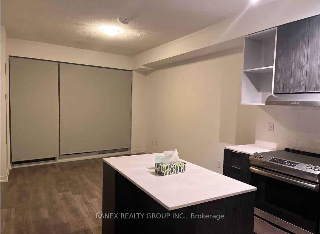 2520 Eglinton Avenue W, Unit 1818 thumbnail 2
