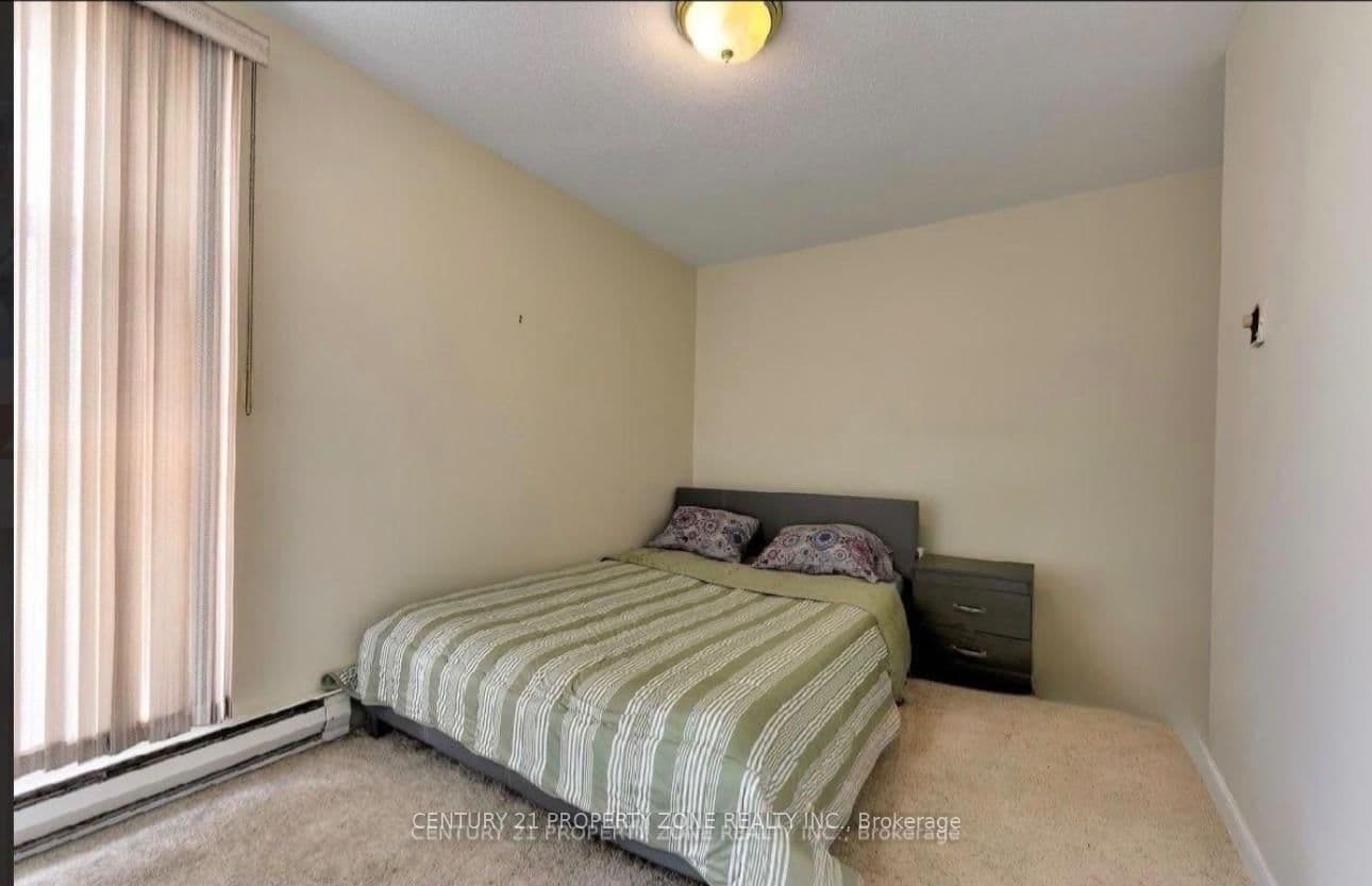 3025 Queen Frederica Drive E, Unit 907 thumbnail 20