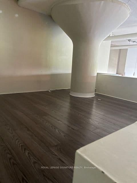 1001 Roselawn Avenue, Unit 201 thumbnail 11
