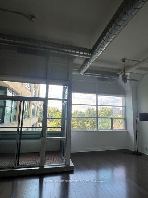 1001 Roselawn Avenue, Unit 201 thumbnail 5