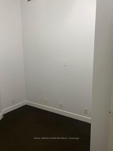 1001 Roselawn Avenue, Unit 201 thumbnail 9