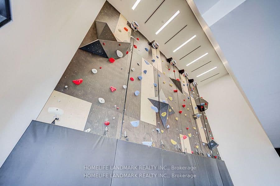 4065 Confederation Parkway, Unit 1808 thumbnail 23