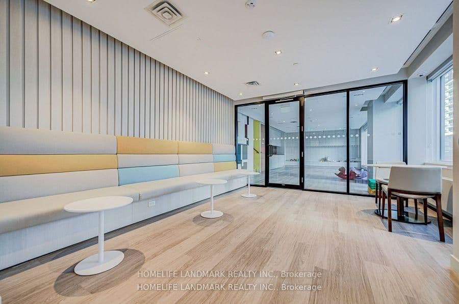 4065 Confederation Parkway, Unit 1808 thumbnail 28