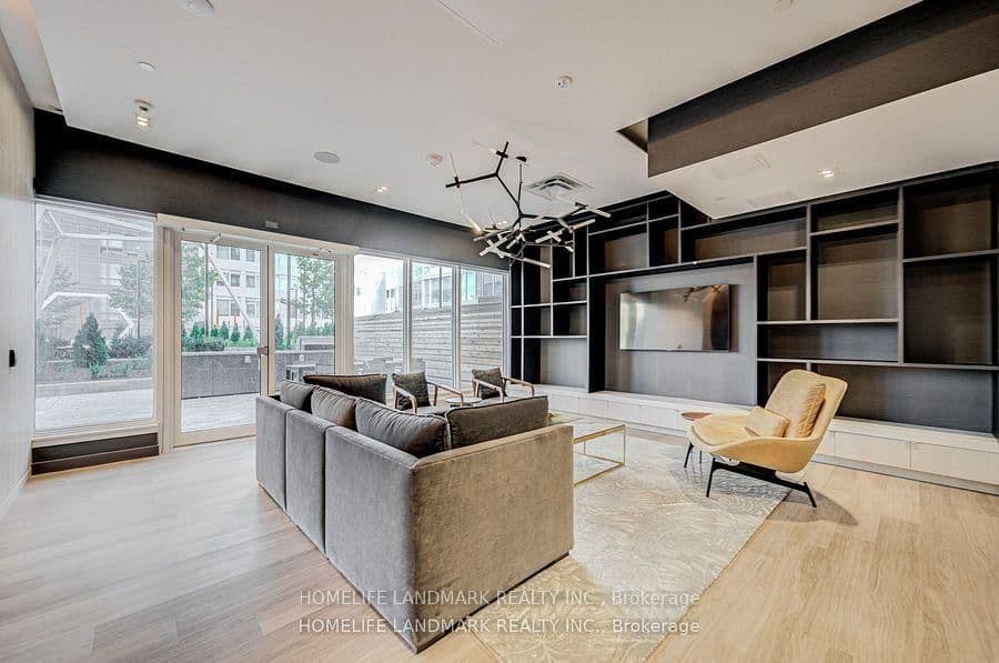 4065 Confederation Parkway, Unit 1808 thumbnail 32