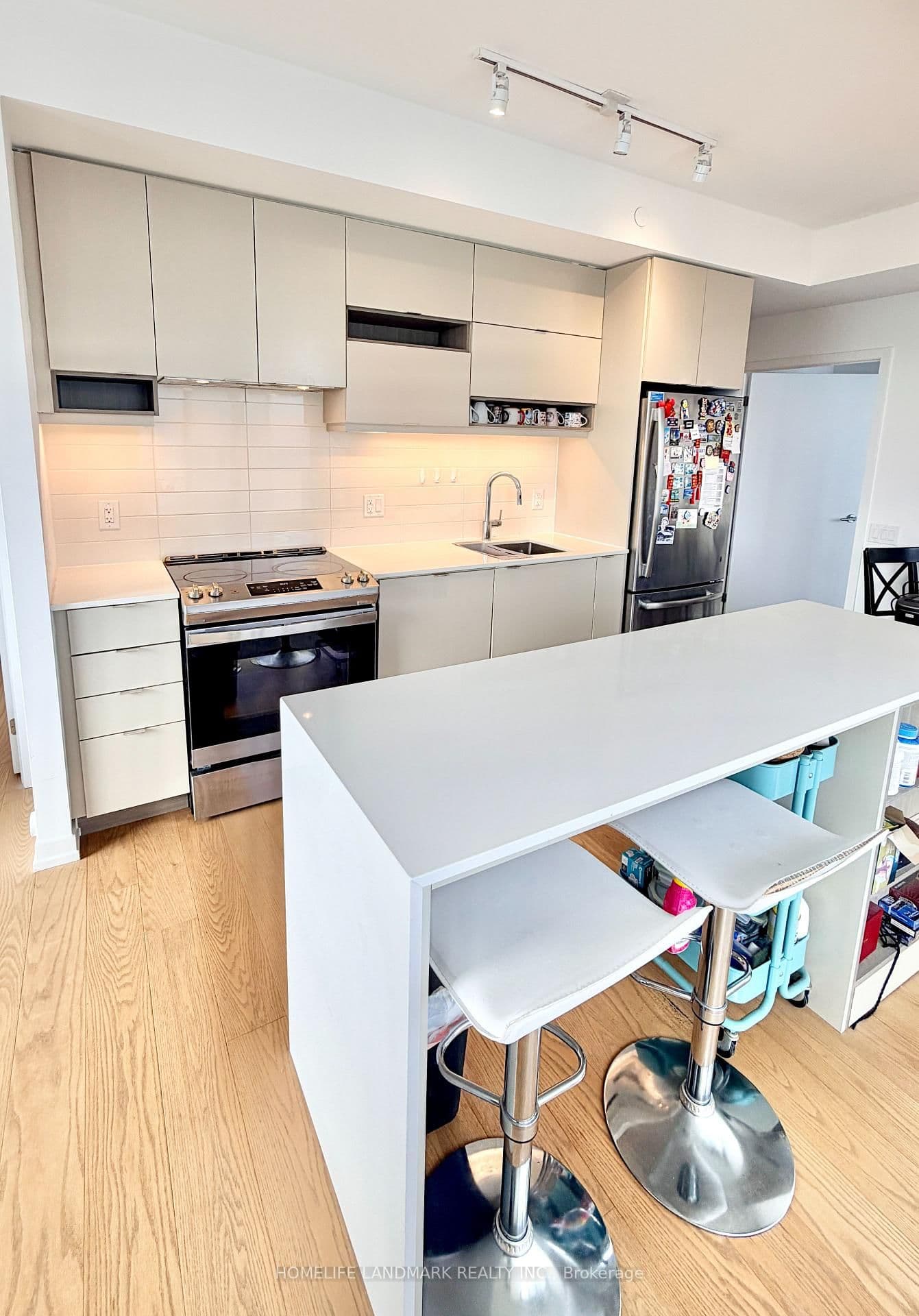 4065 Confederation Parkway, Unit 1808 thumbnail 4