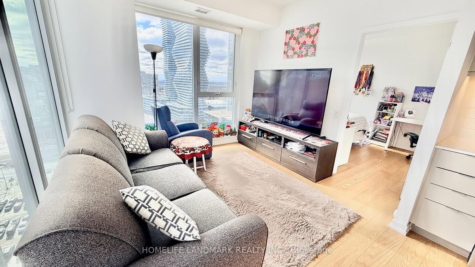 4065 Confederation Parkway, Unit 1808 thumbnail 7