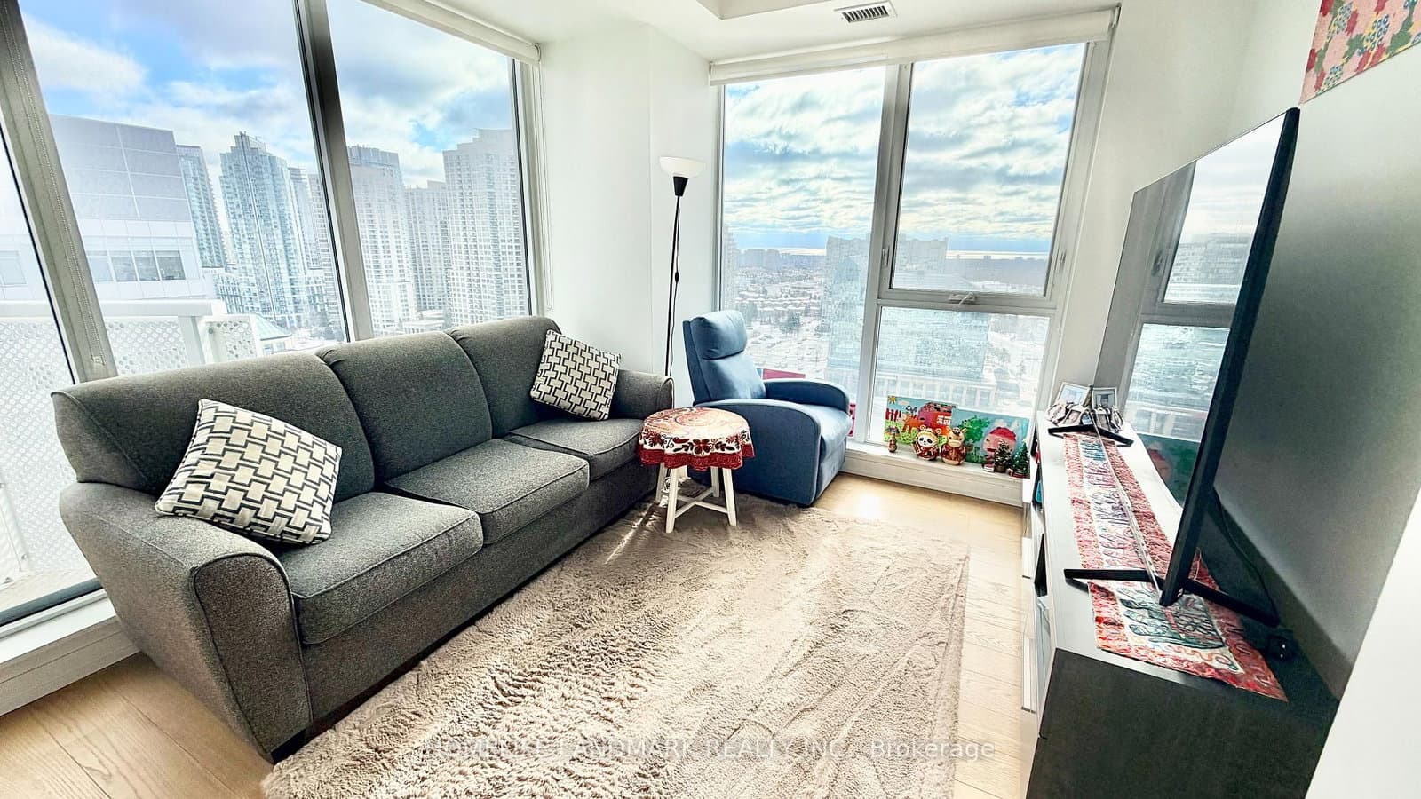 4065 Confederation Parkway, Unit 1808 thumbnail 9
