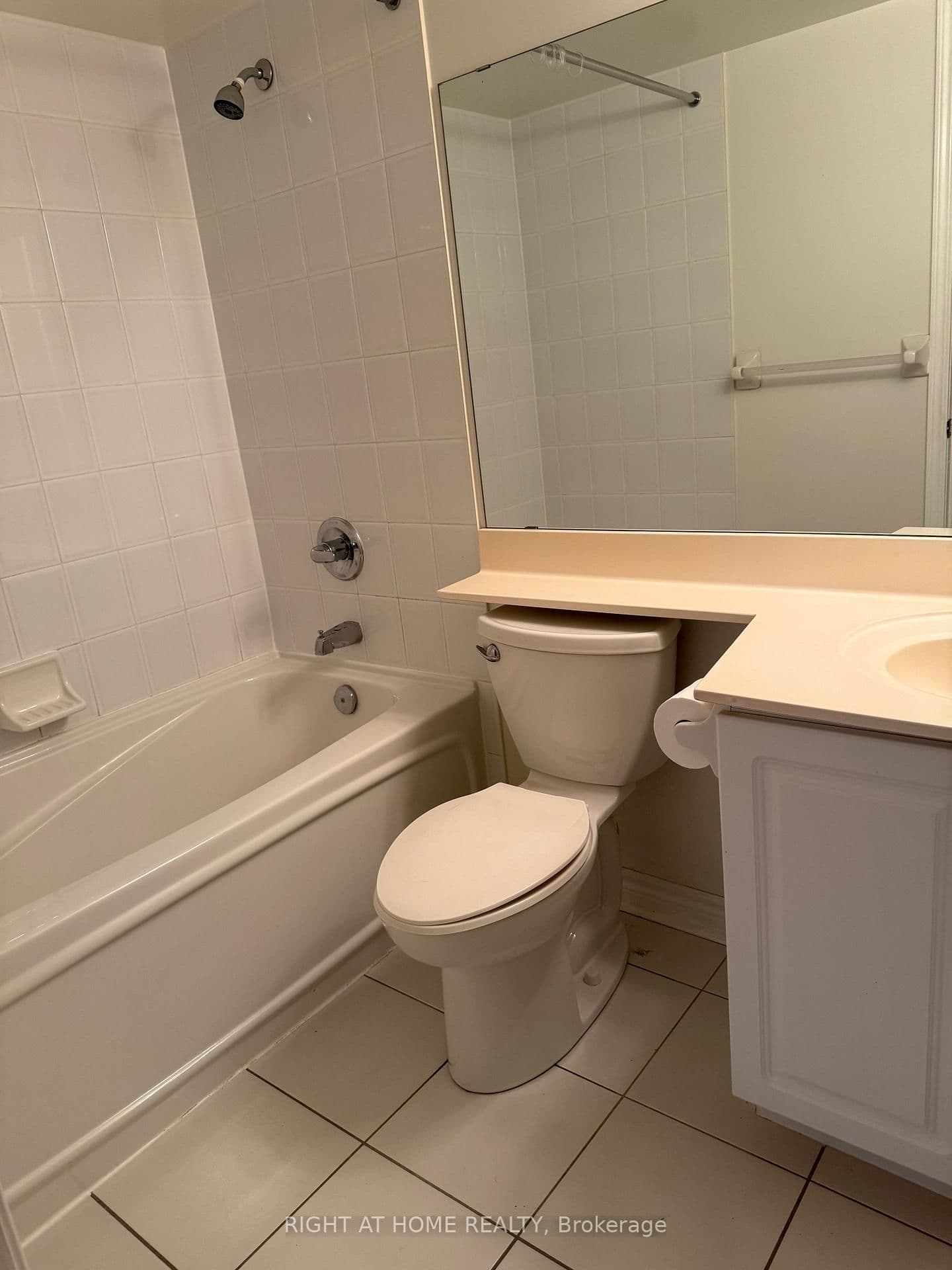 1 Elm Drive, Unit 1212 thumbnail 18
