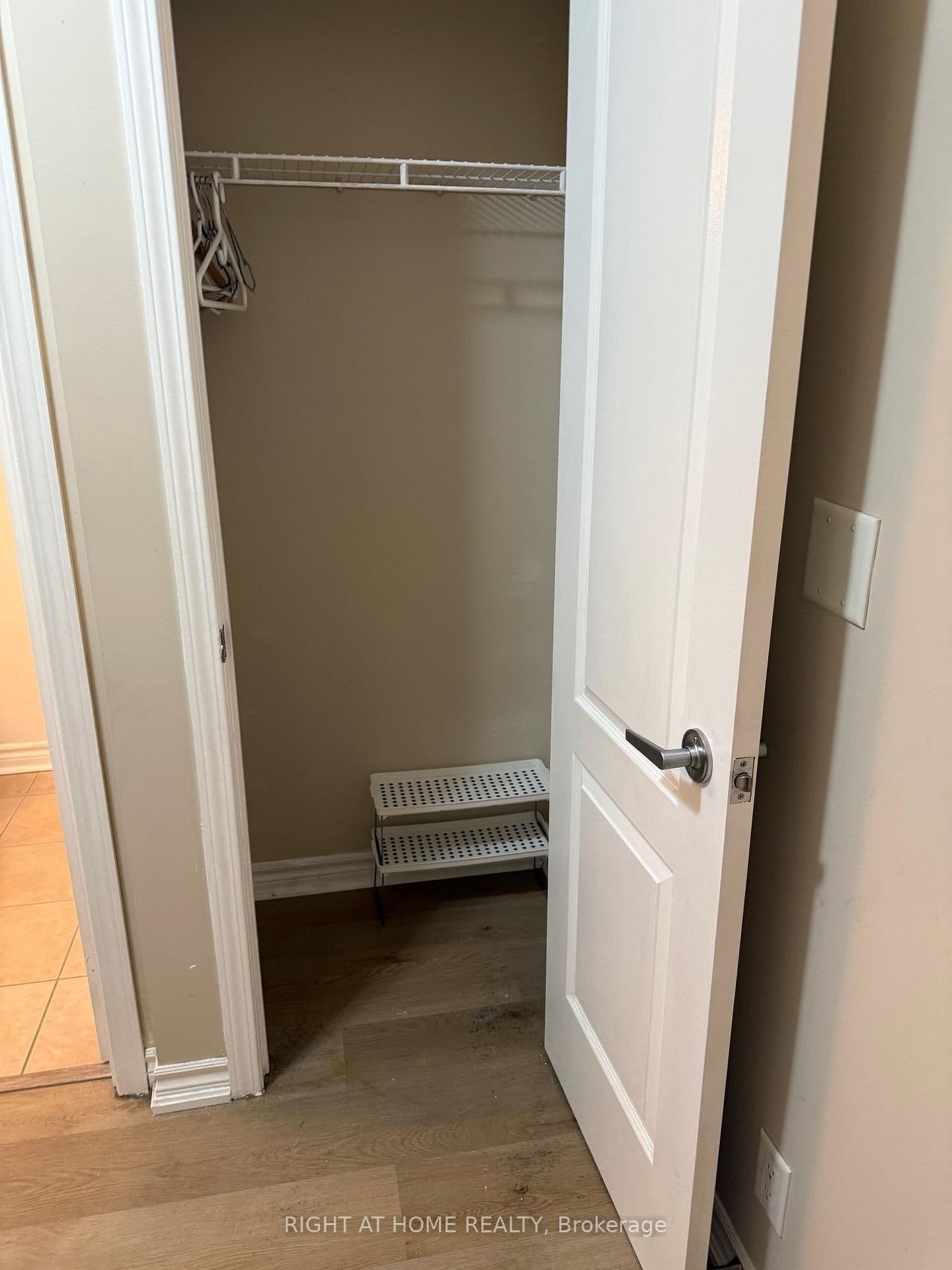 1 Elm Drive, Unit 1212 thumbnail 20